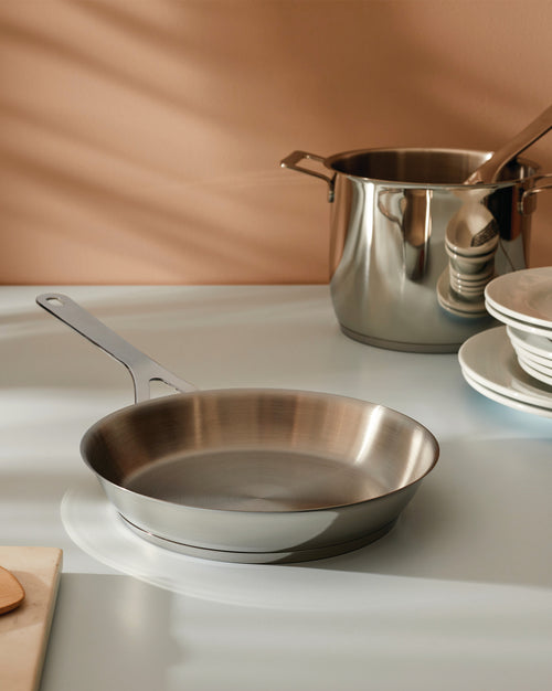 Pots&Pans cm 20 || inch 8″ Frying pan Alessi