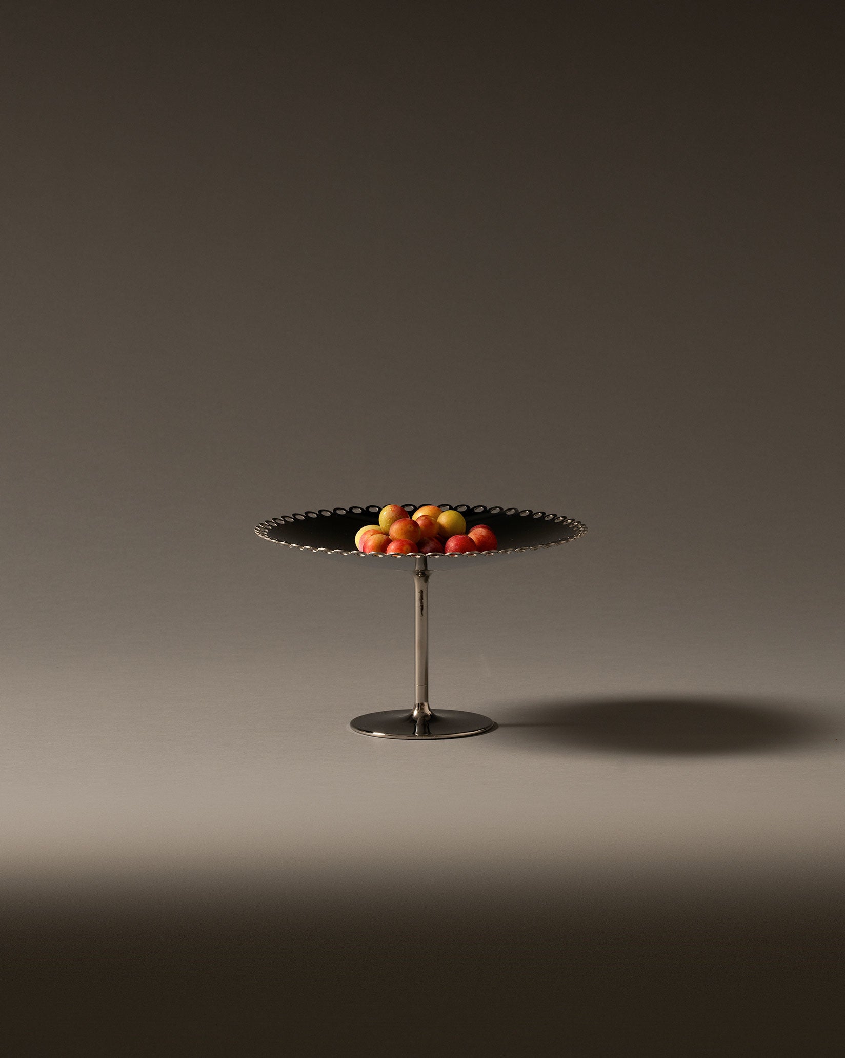 Edges stainless steel Cake stand Alessi 3