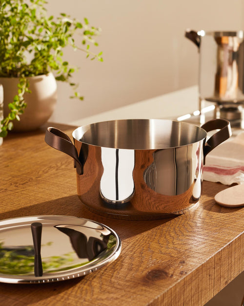 Edo cm 16 || inch 6¼″ Casserole with two handles Alessi