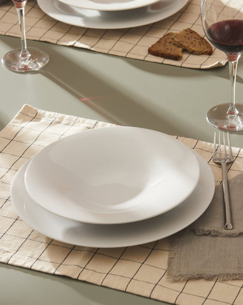 KU Default Title Dinner plate. 4 pieces Alessi