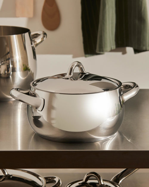 Mami cm 16 || inch 6¼″ Casserole with two handles Alessi
