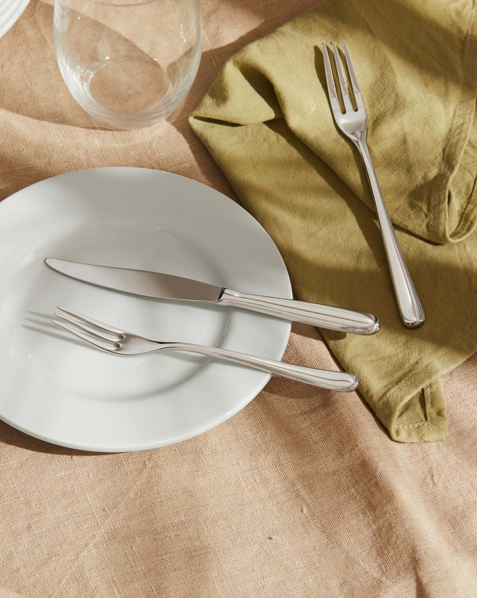 Caccia hollow handle Dessert knife. 6 pieces Alessi