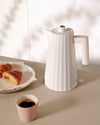 Plissé white, cl 170 || 1.80 oz Electric kettle. European plug Alessi