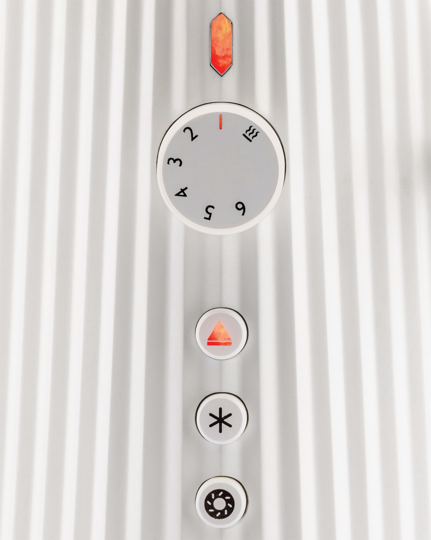 Plissé white Long double compartment toaster. European plug. Alessi